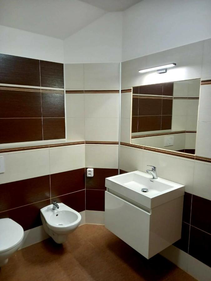 Apartmany Kocanda Jesenice  Exterior foto